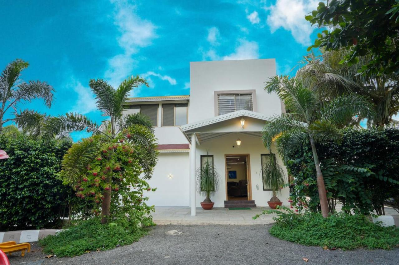 나식 White Coco House 4Bhk 빌라 외부 사진